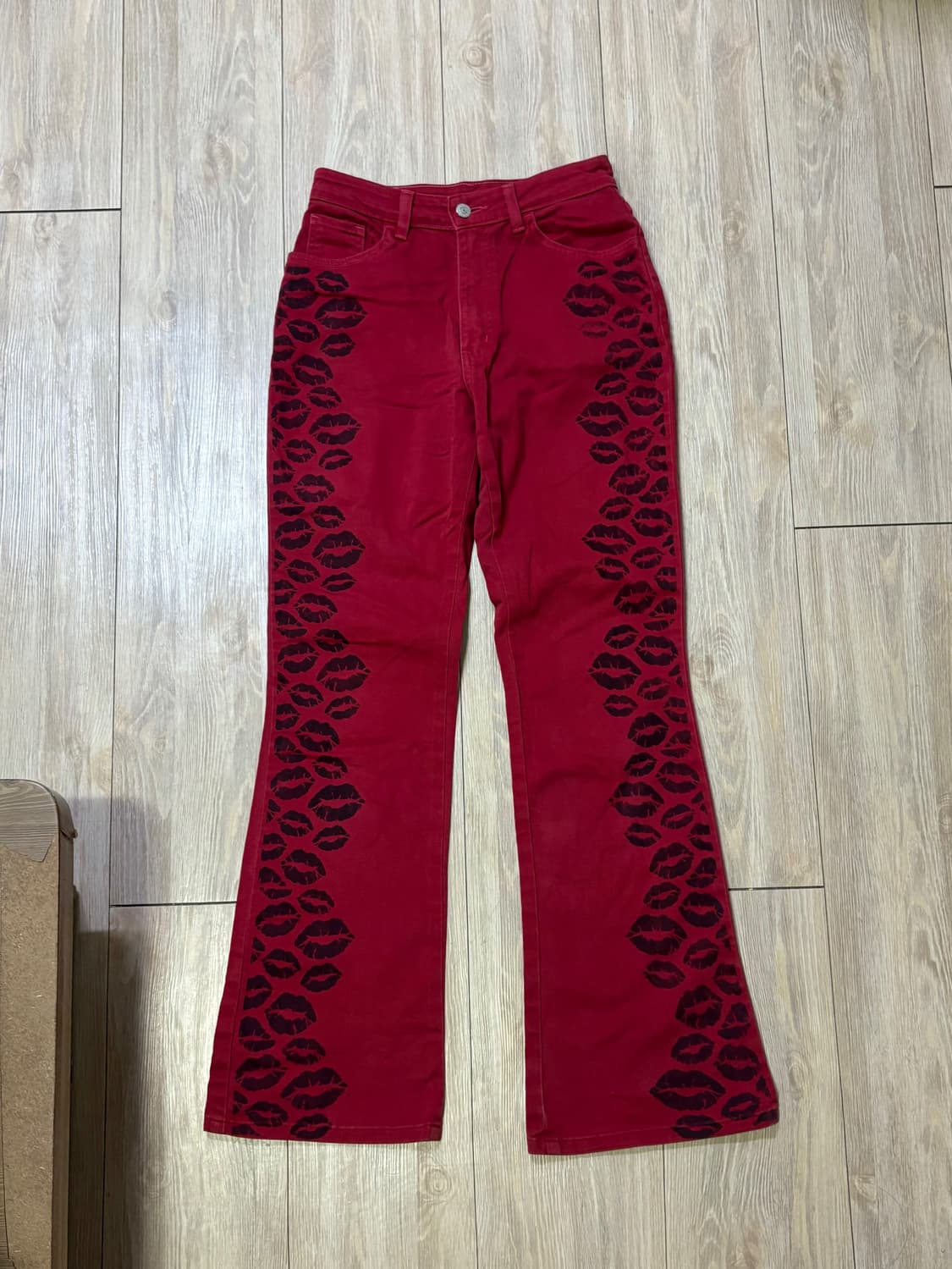 에드윈 커스텀 플레어 레드 데님 팬츠 상품이미지1