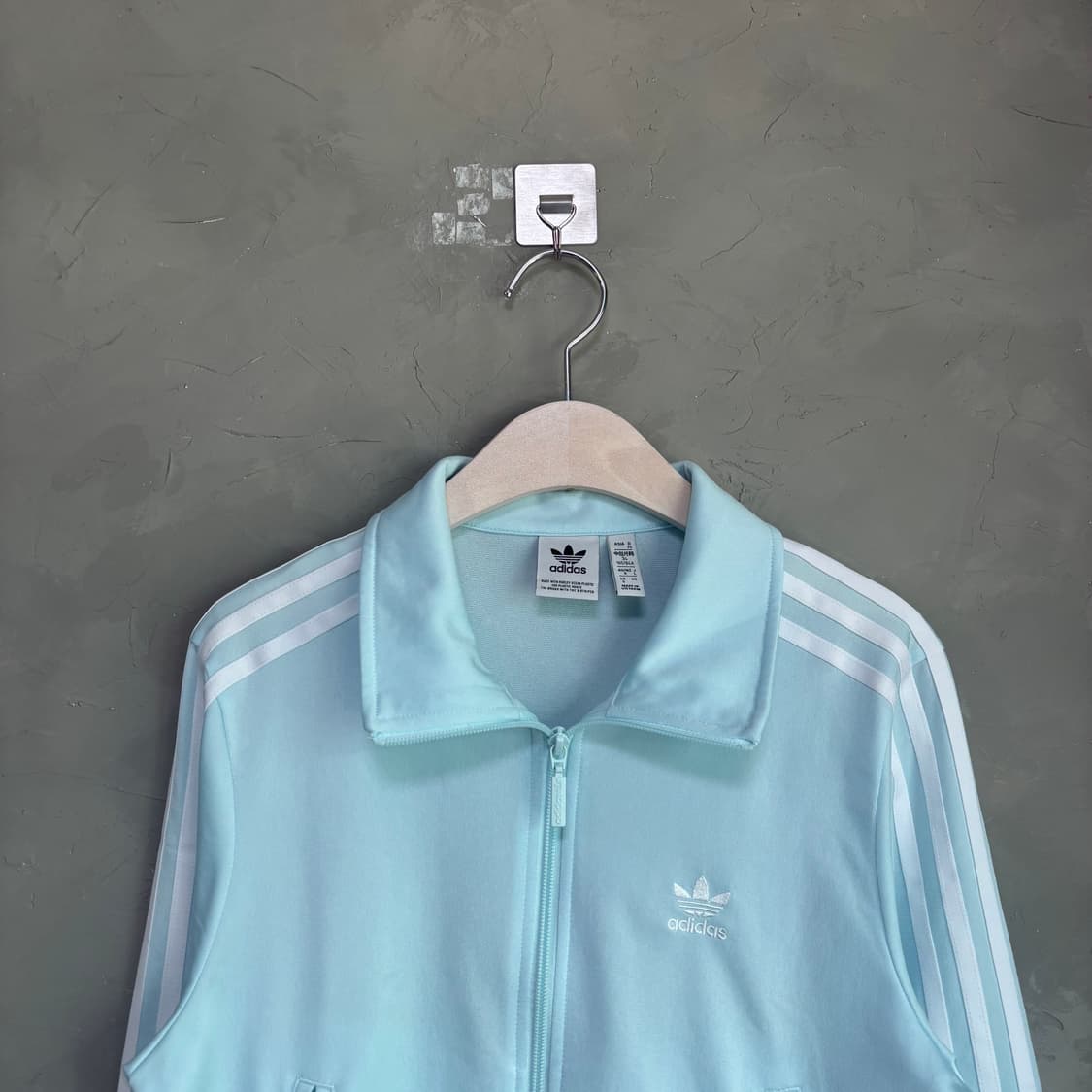 아디다스 신형 파이어버드 져지 트랙탑 스카이블루 시나모롤 상품이미지2