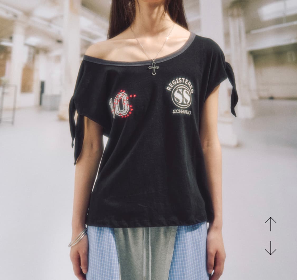 솜속 FAY NUMBERING TIED TOP_BLACK 상품이미지1