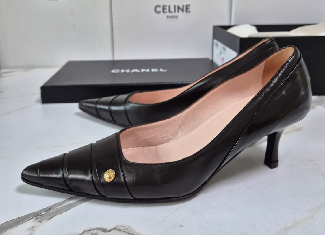 (정품) 샤넬 다크 브라운 가죽 힐 펌프스 36 상품이미지2