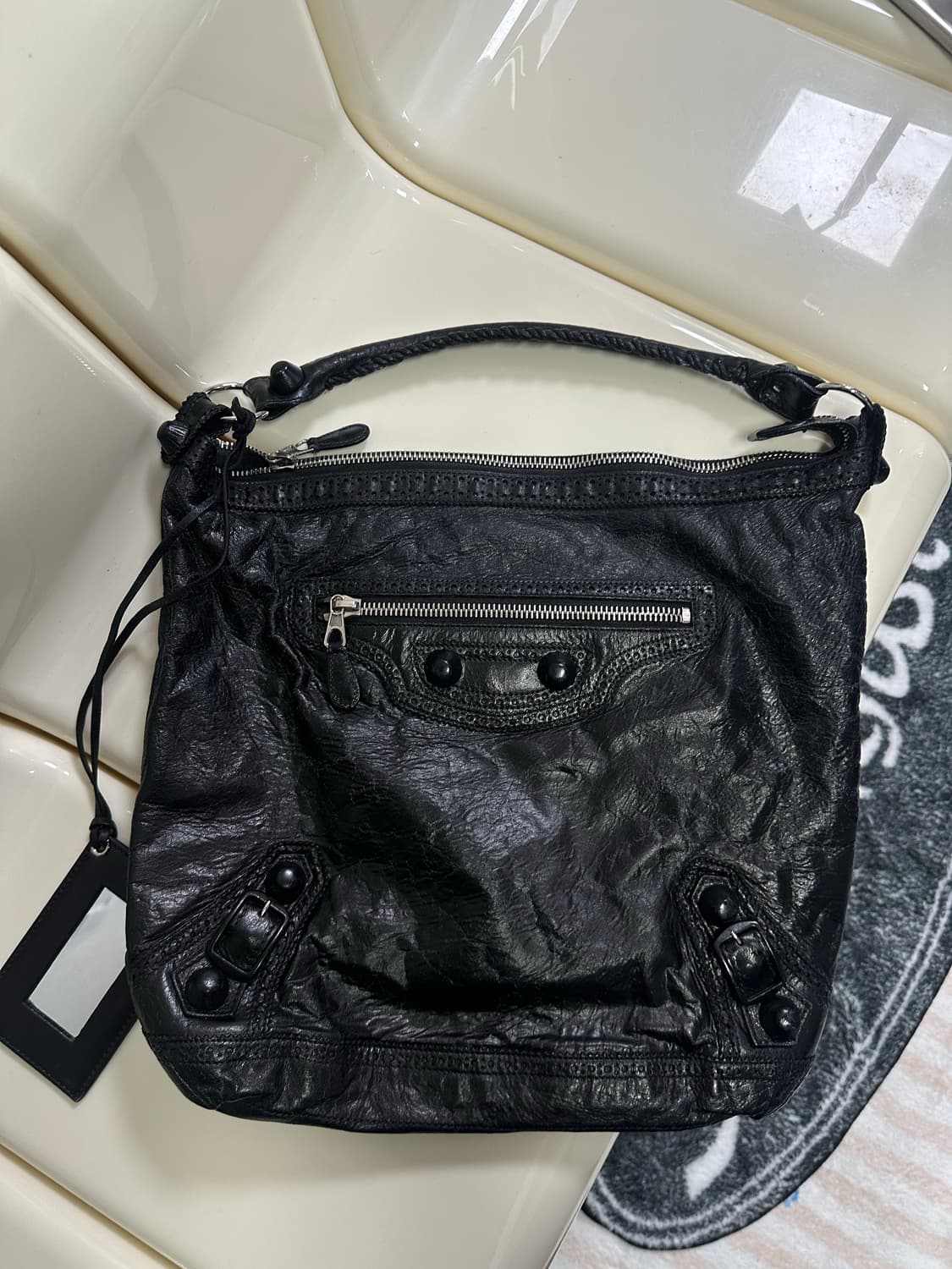 [A 정품] 발렌시아가 자이언트 시티 모터백 데이 블랙 상품이미지8