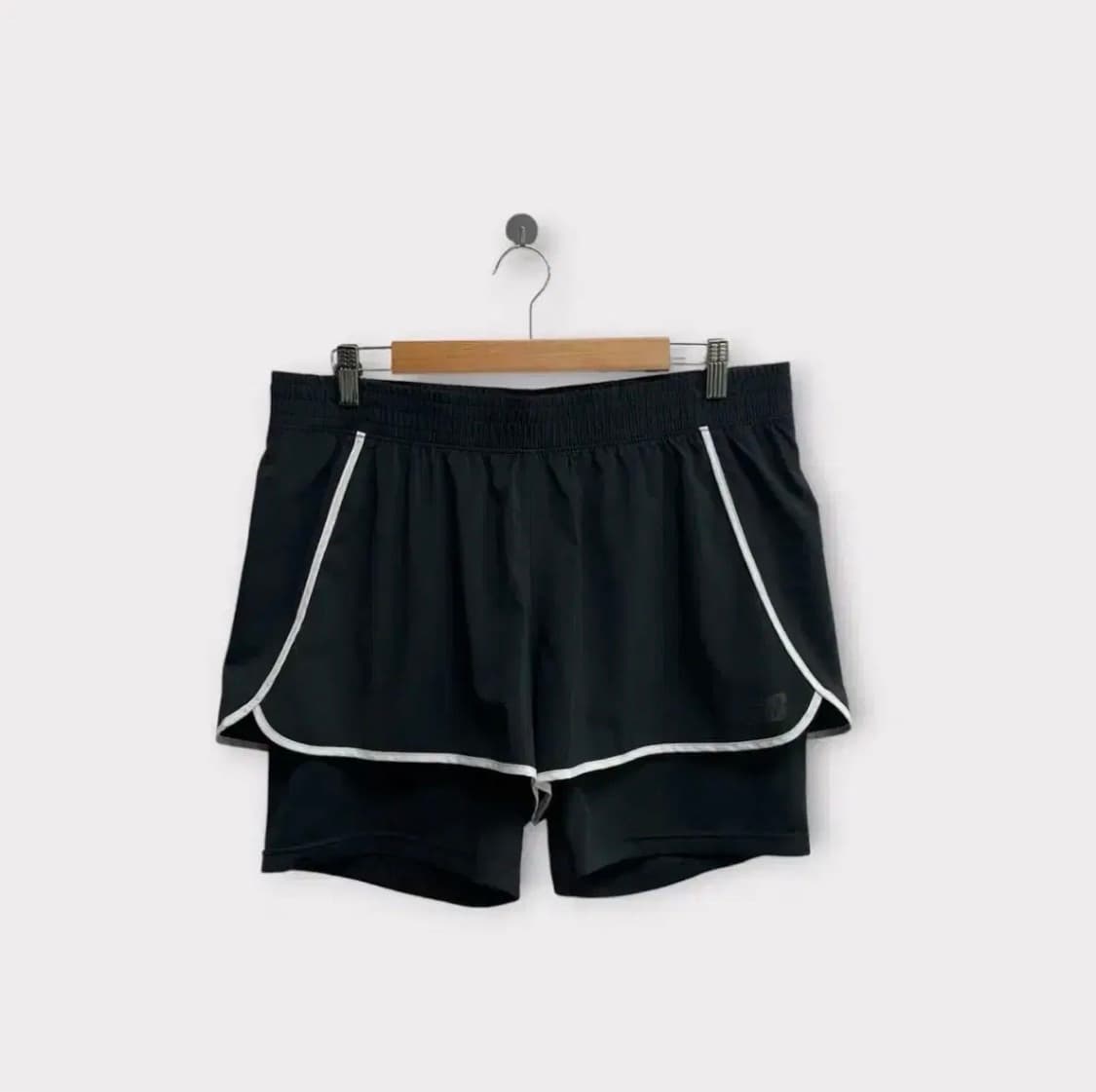 뉴발란스 러닝 블랙 컬러 투인원 반바지 L 상품이미지1