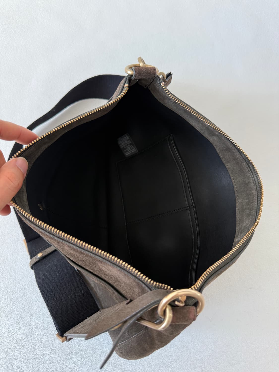 Pre owned 스웨이드 숄더 크로스백 상품이미지5