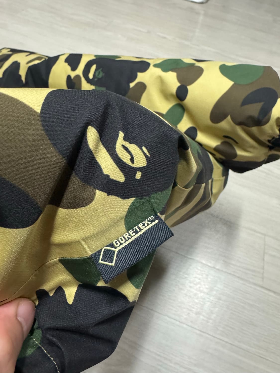 베이프 황계 고어텍스 패딩 XXL 상품이미지3