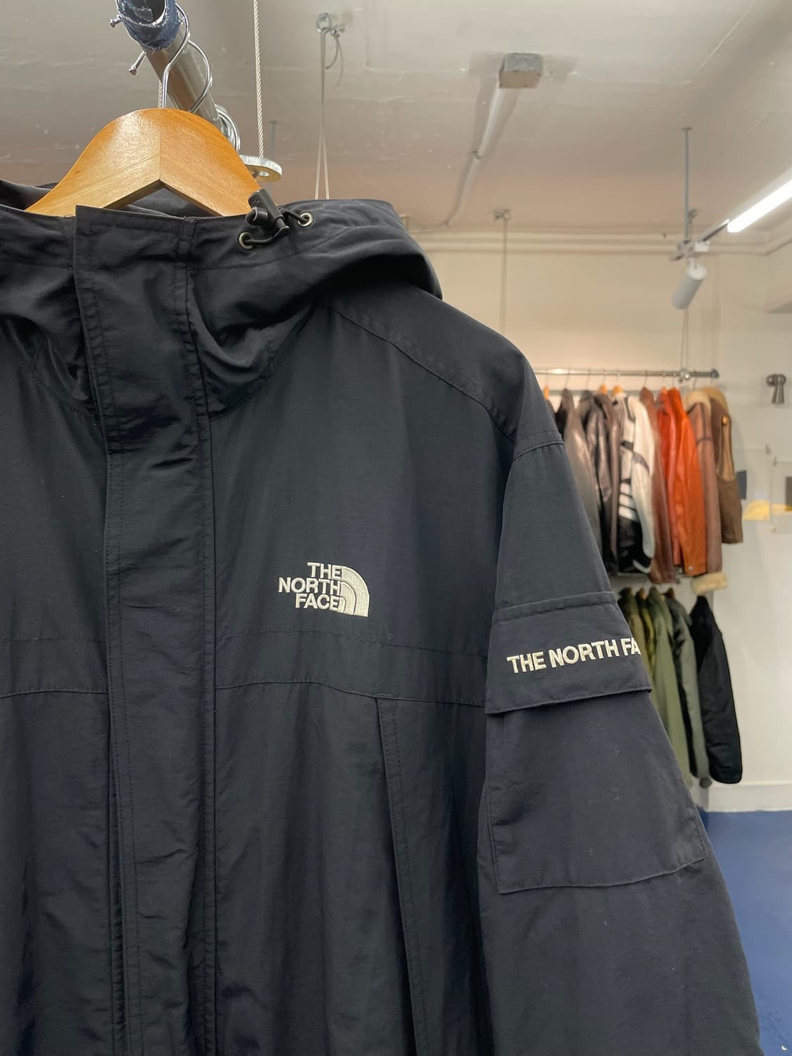 TNF 노스페이스 고프코어 후드 바람막이 상품이미지6