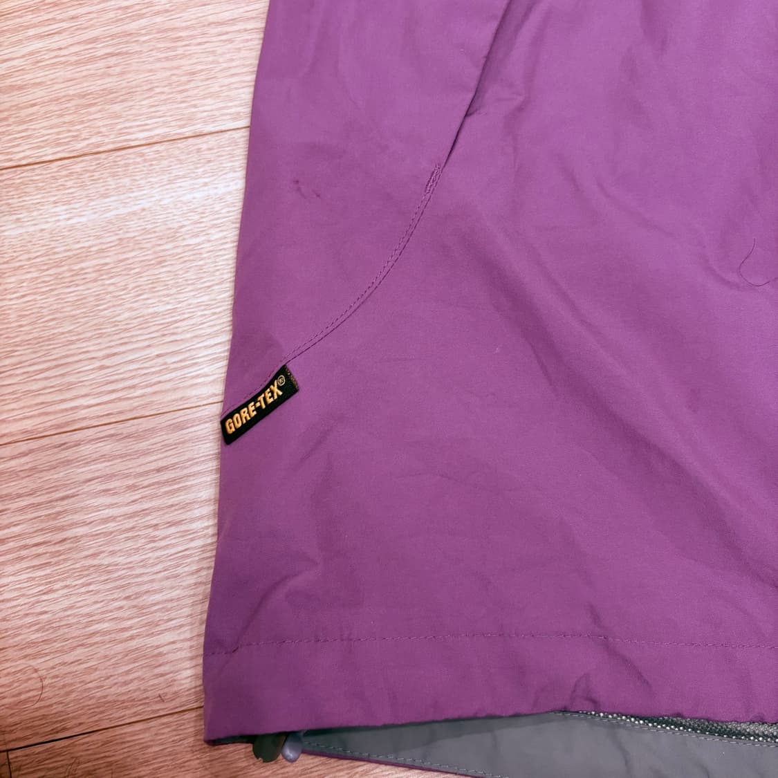 노스페이스 여성 고어텍스 바람막이 퍼플 그레이 95 (XL) 상품이미지6