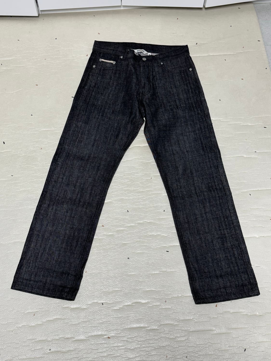 [M] 유니폼브릿지 셀비지 데님 팬츠 - 로우 블랙 상품이미지2