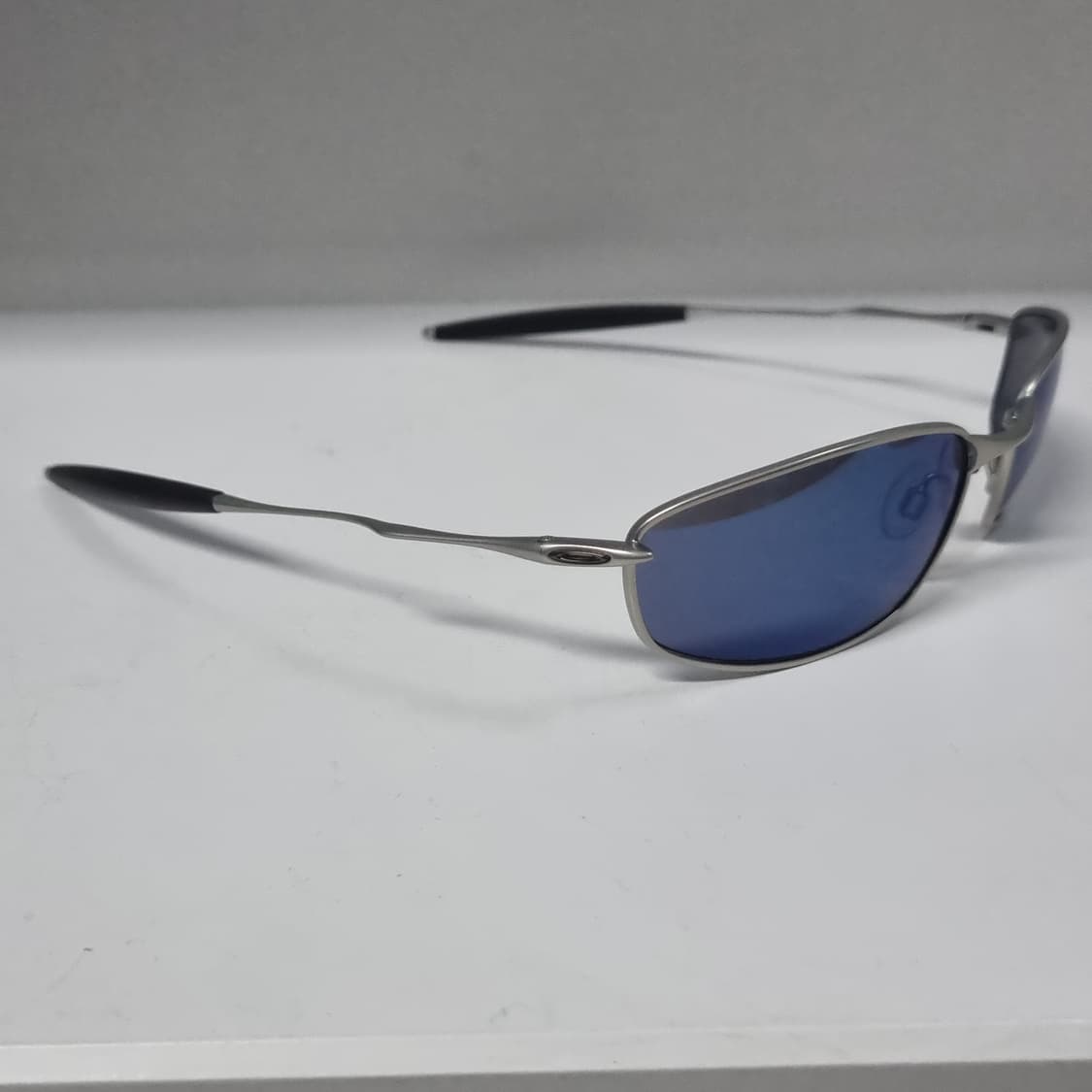 오클리 위스커 1.0 실버 미사용 상품이미지6