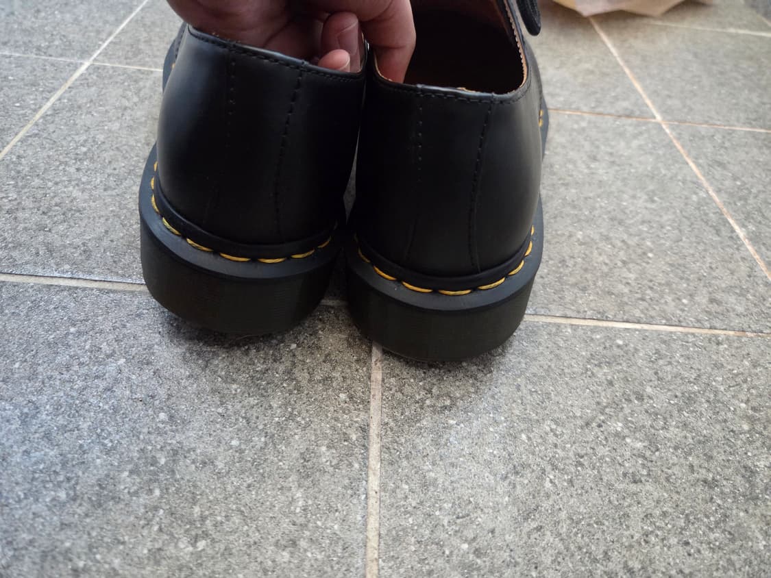 UK7 260 닥터마틴 1461 스무스 블랙 3홀 상품이미지2