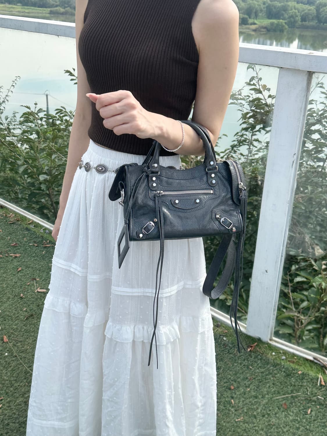 [A+ 정품] 발렌시아가 시티 모터백 미니 다크그레이 상품이미지6