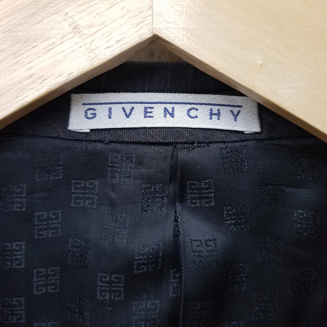 지방시 스트라이프  수트 셋업 40R사이즈 상품이미지3