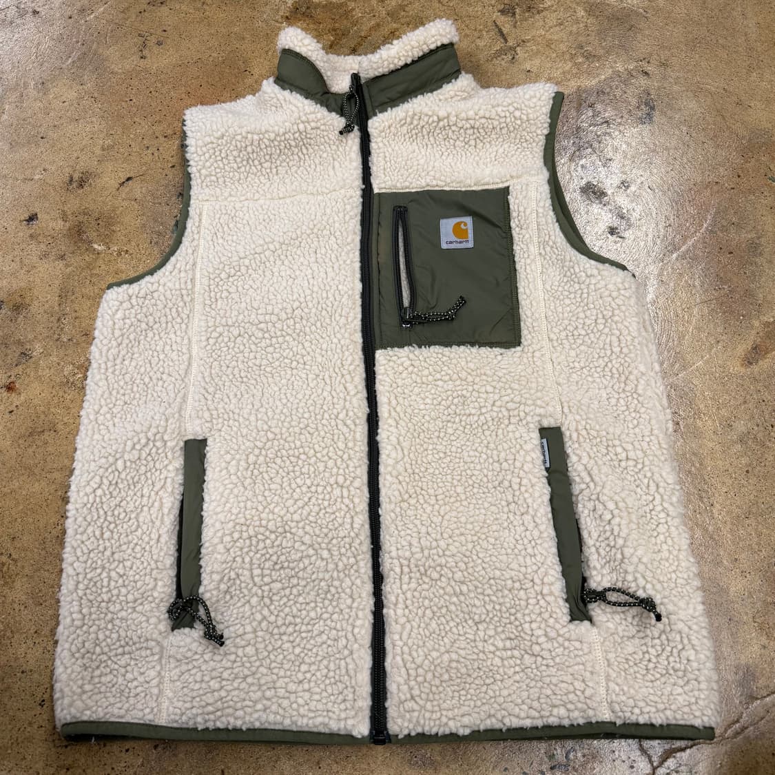 칼하트 양털 화이트 카키 후리스 조끼  상품이미지2
