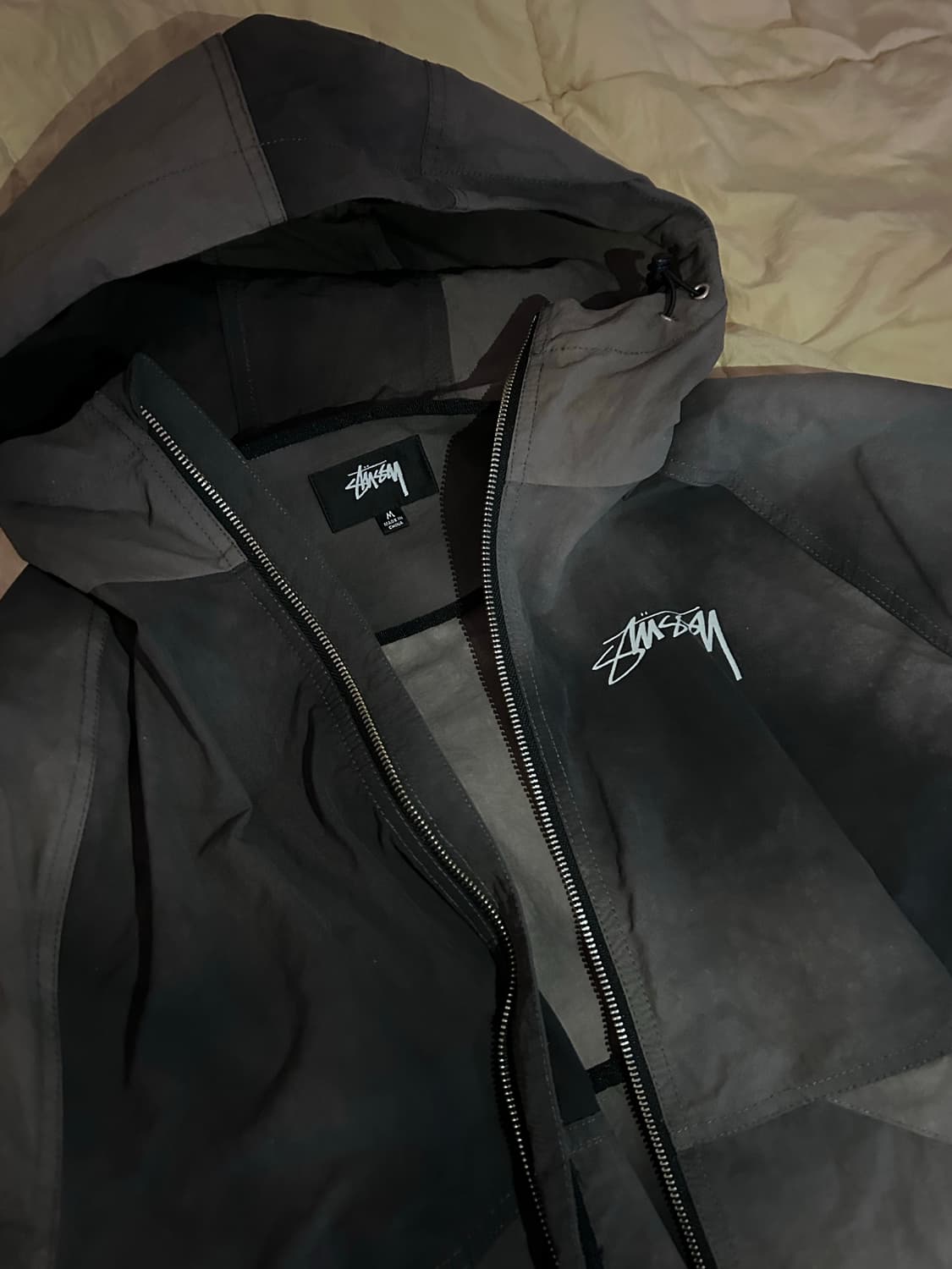 스투시 웨이브 다이 비치 쉘 자켓 블랙 상품이미지1