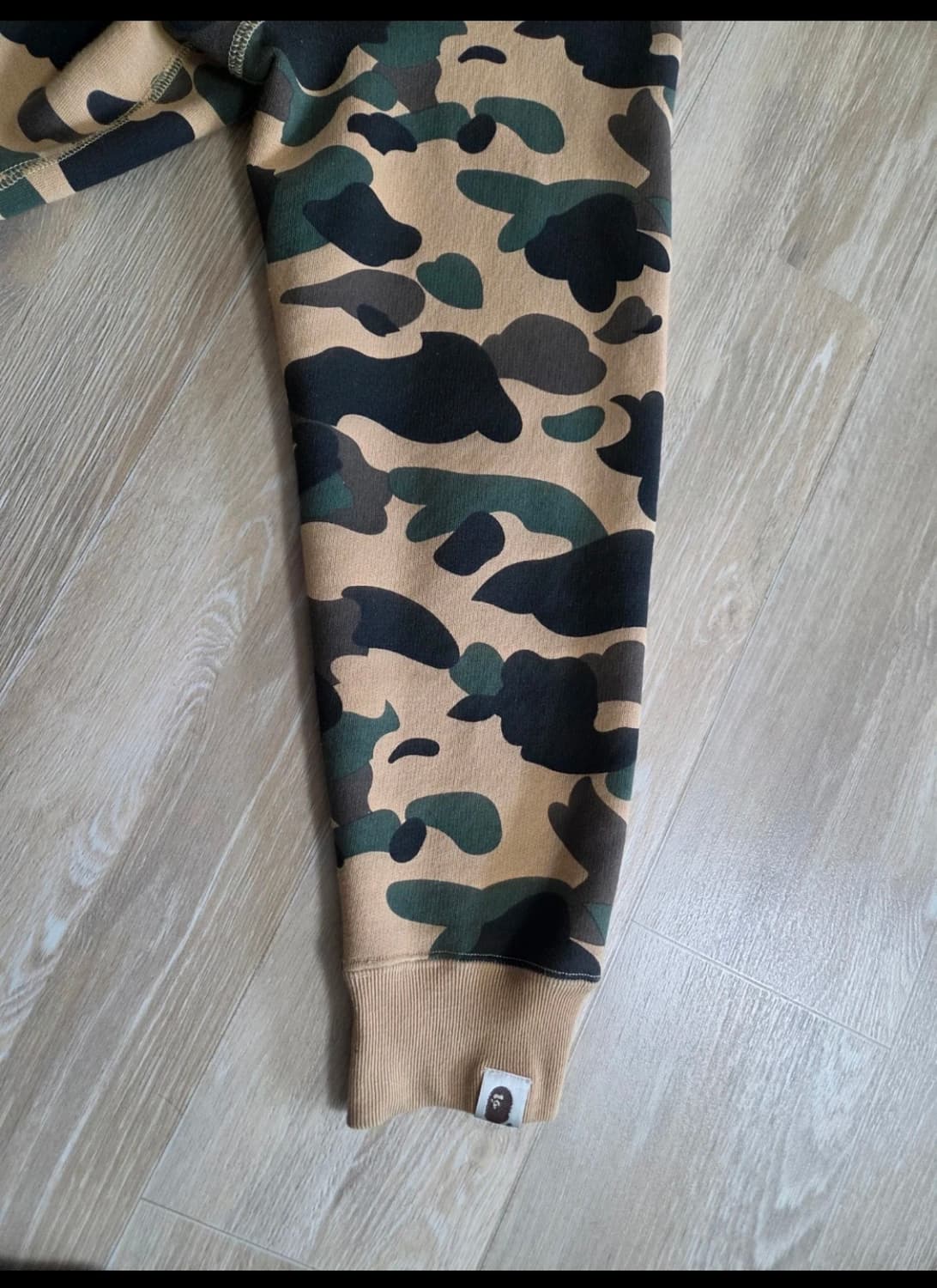 100%정품 베이프 샤크후드집업 황계 M 상품이미지4