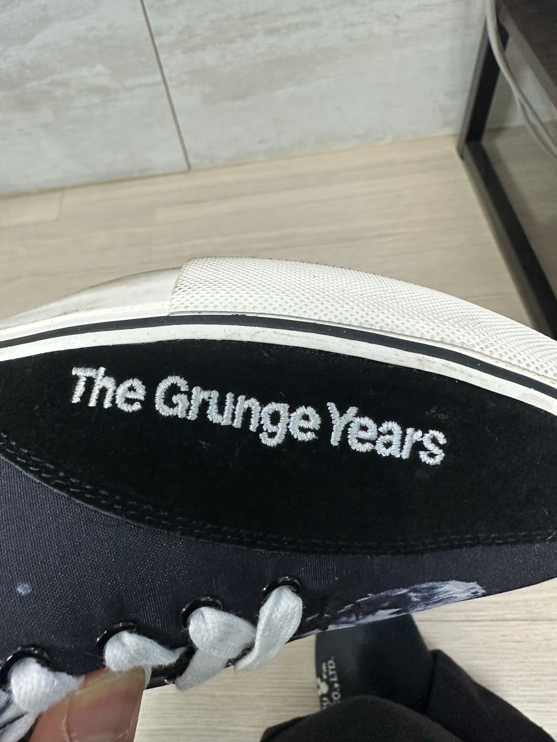 타카히로 미야시타 더 솔로이스트 찰스 피터슨 스니커 250 상품이미지7