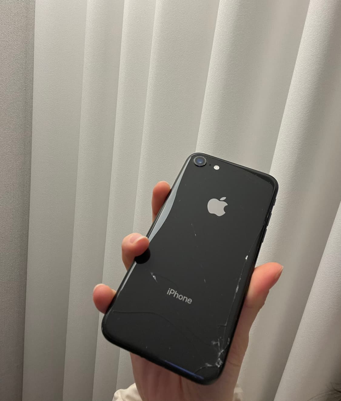 아이폰8 블랙 64GB 상품이미지1