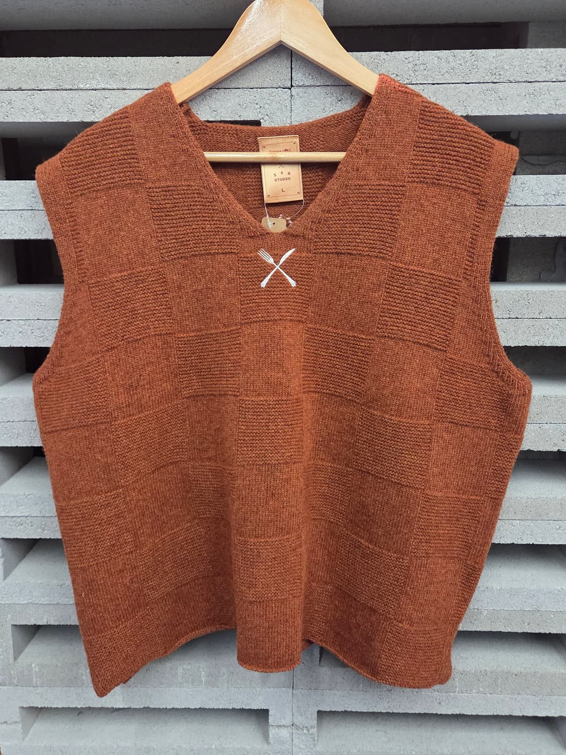 IAB 아이앱 스튜디오 니트조끼 상품이미지4