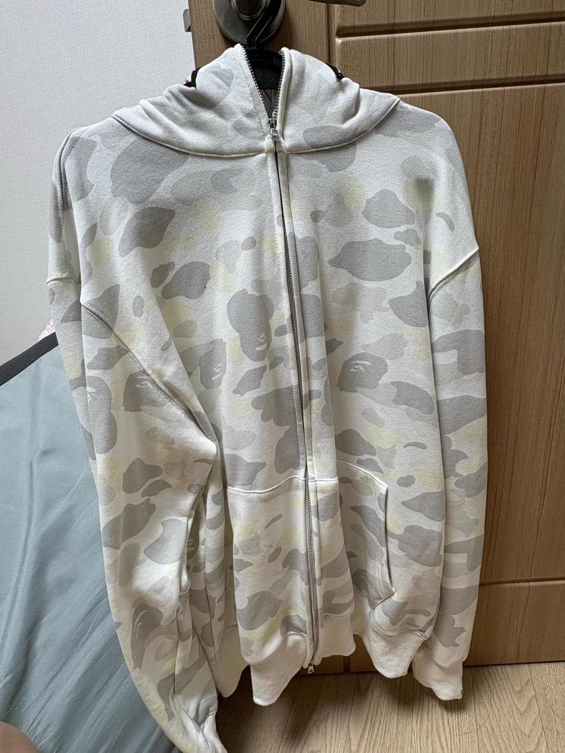 베이프 화이트 카모 풀집 후드 상품이미지1