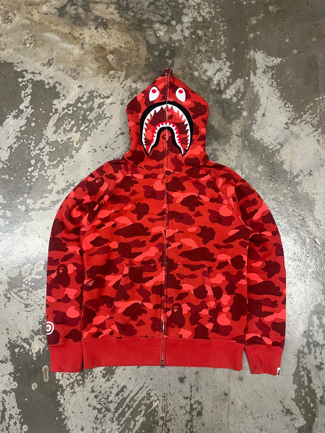 베이프 샤크후드 레드카모 L  상품이미지1