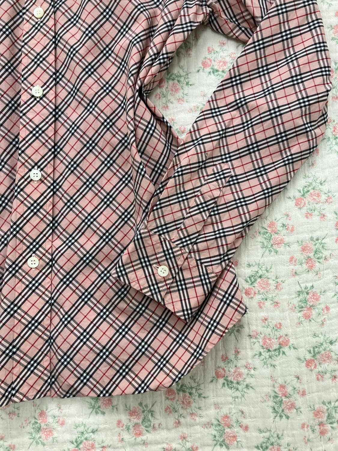 대대장 버버리 블루라벨 딸기 우유 체크 셔츠 1084 모리걸 y2k 스트 상품이미지4