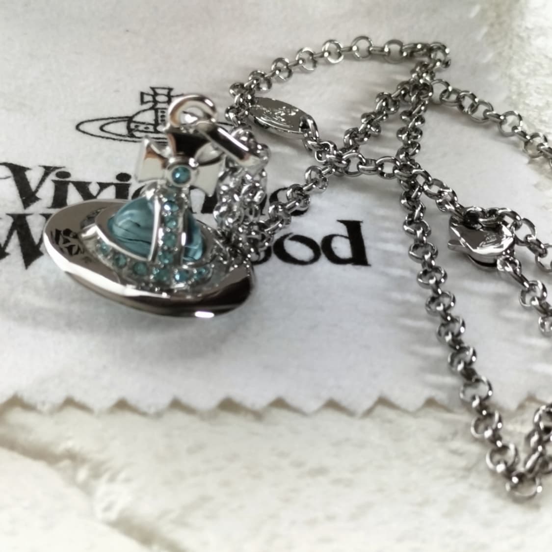 비비안 웨스트우드 아카이브 베이비블루 3d orb 팬던트 목걸이 상품이미지5