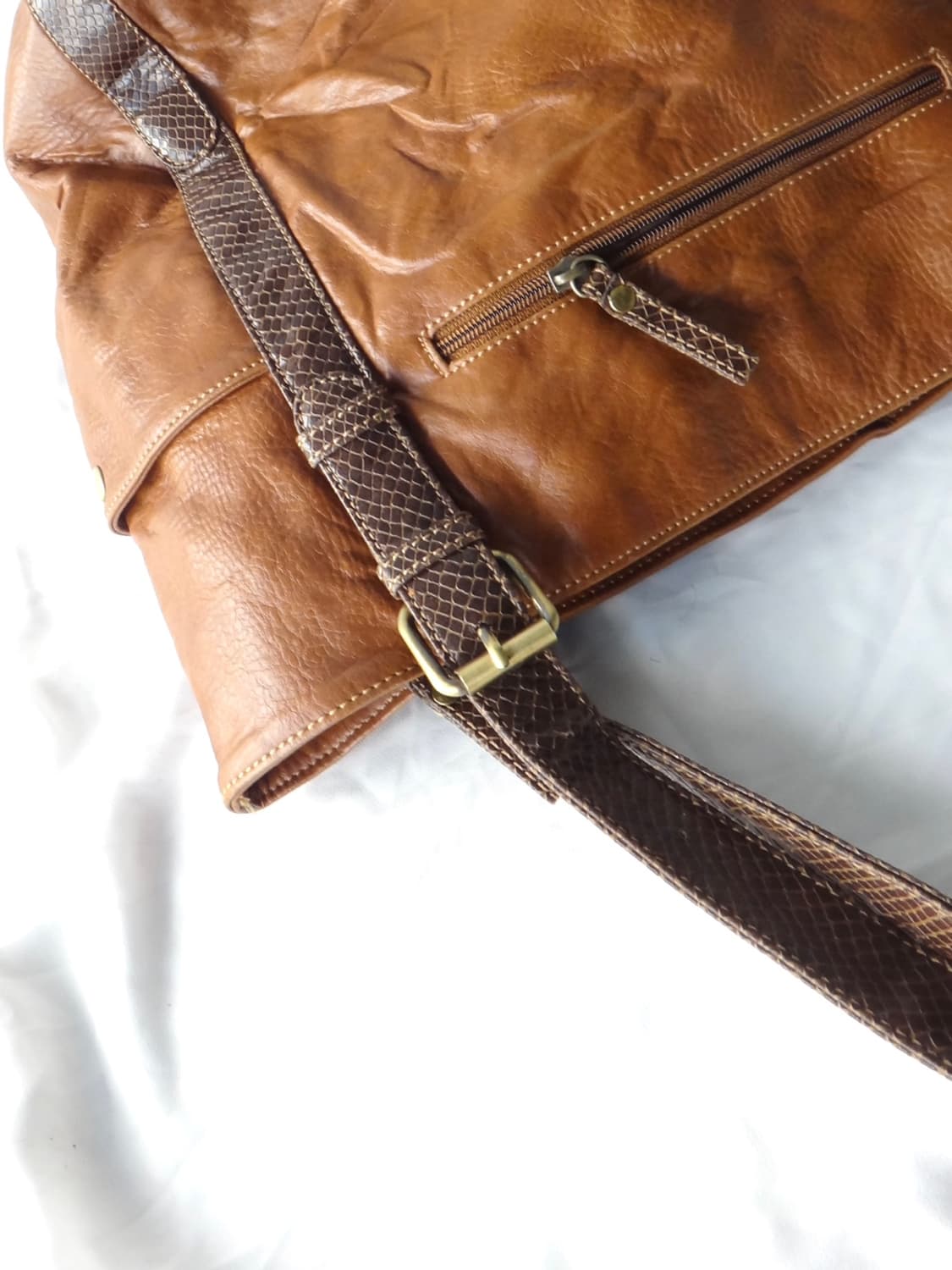 ANNE KLEIN crack leather shoulder bag  상품이미지3