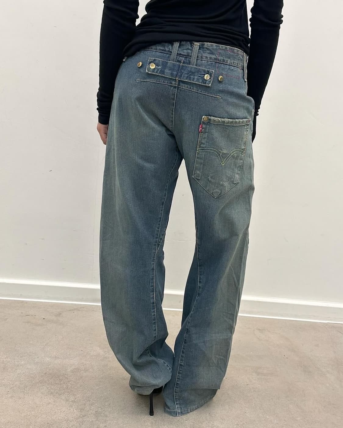 유럽판 리바이스 엔지니어드 진 신치백 상품이미지1