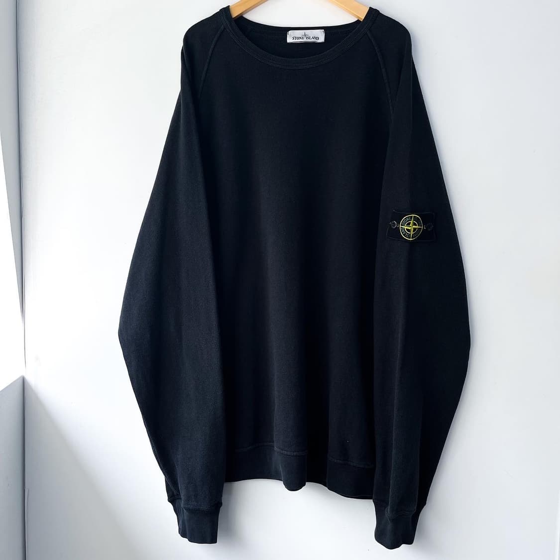 스톤 아일랜드 21s/s 올드이펙트 와펜 크루넥맨투맨 상품이미지5