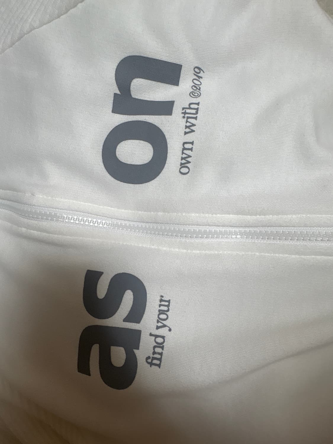 애즈온 집업 상품이미지2