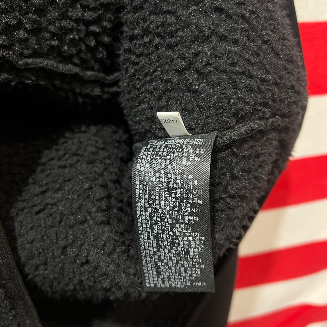 유니클로 화이트 마운티니어링 플리스 집업 상품이미지4