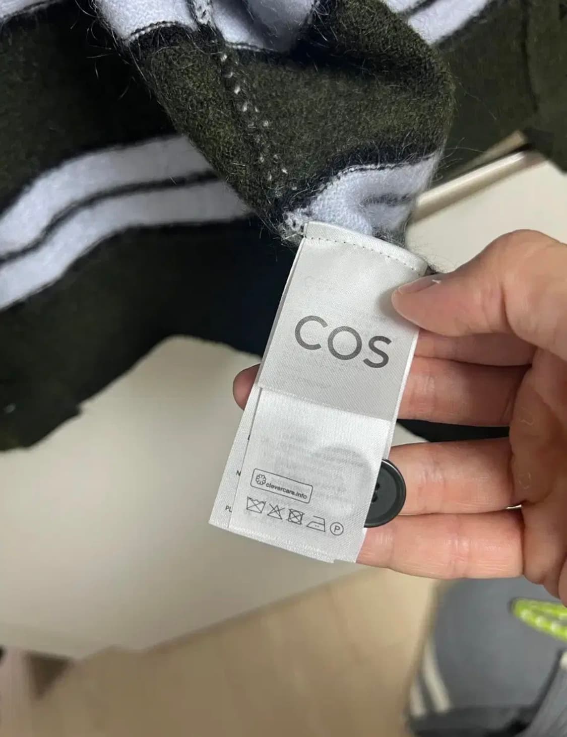 COS 코스 모헤어 가디건 판매합니다 상품이미지4