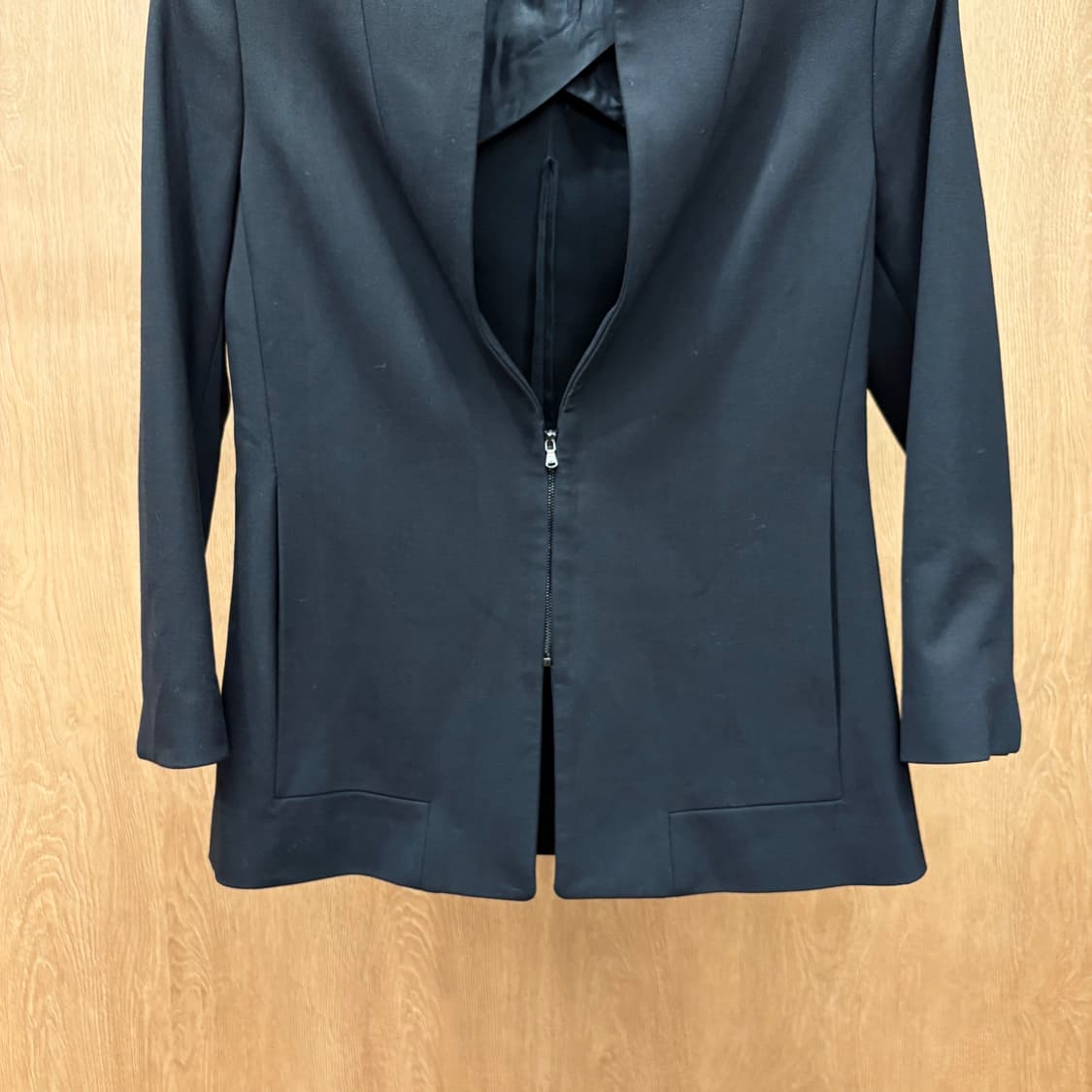 3.1 필립림 집업 테일러드 자켓 노치드 라펠 허리 절개선 디테일 블랙 상품이미지5