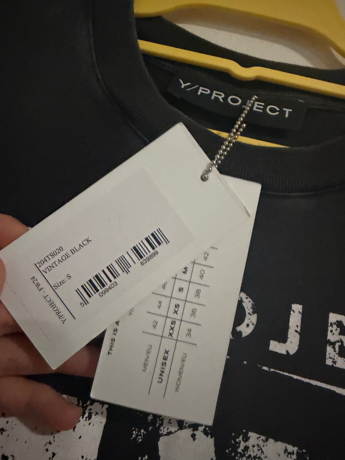 와이프로젝트(Y/Project)의 락 밴드 프린트 핀치 로고 티셔츠 상품이미지2