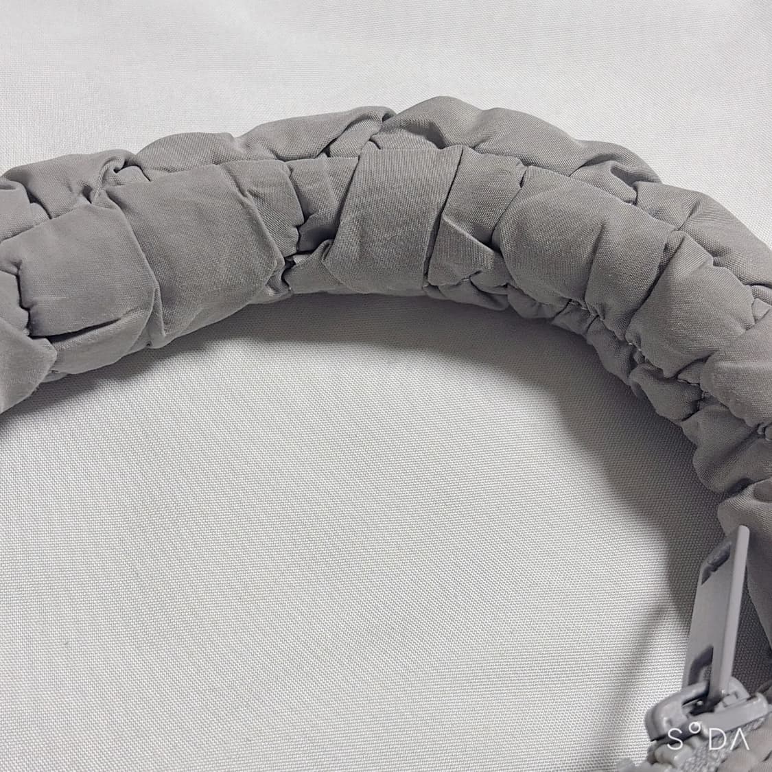 COS 코스 마이크로 퀄팅백 구름백 상품이미지4