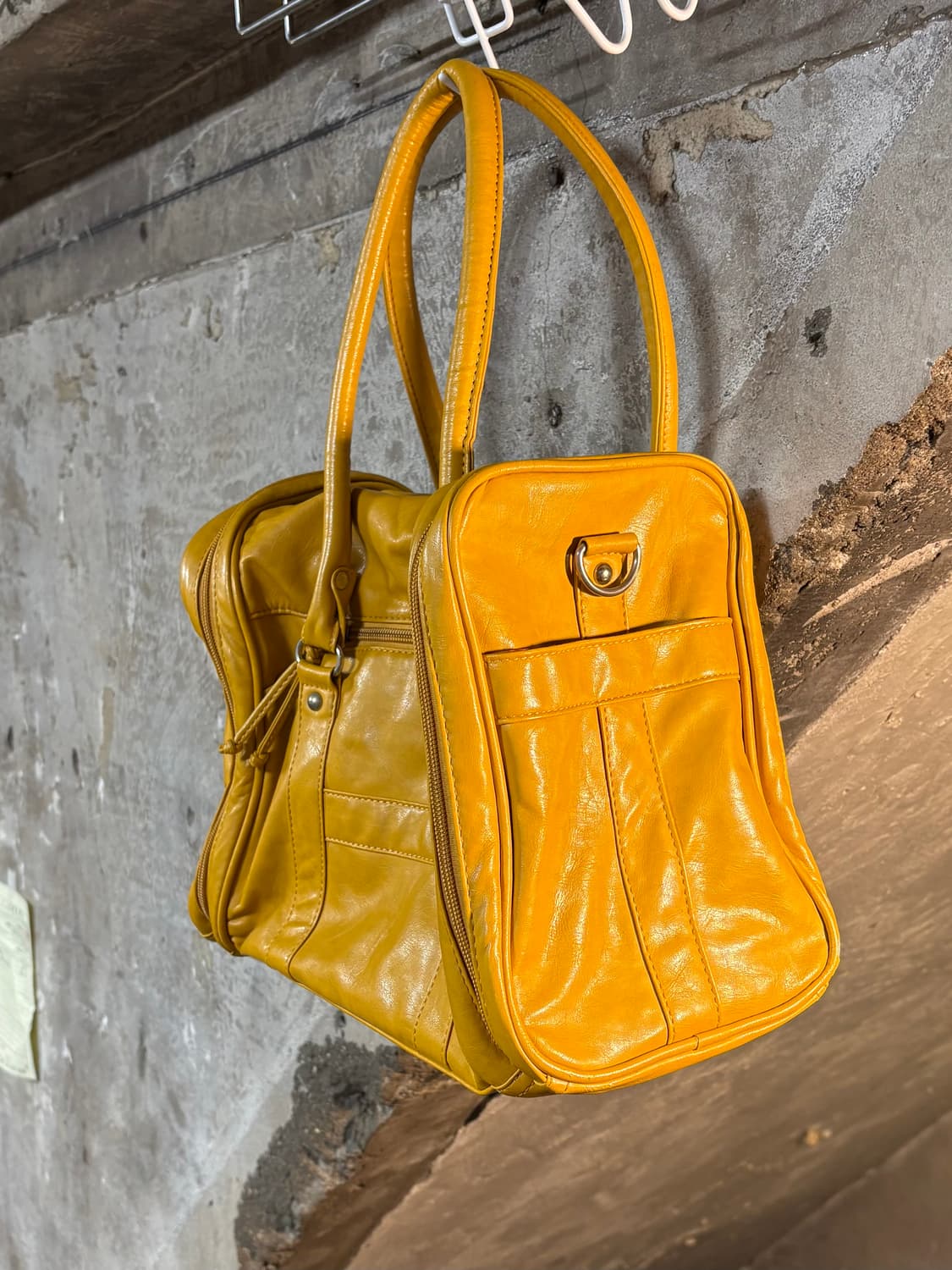 빈티지 옐로우 세미 레더 보스톤 백 상품이미지1