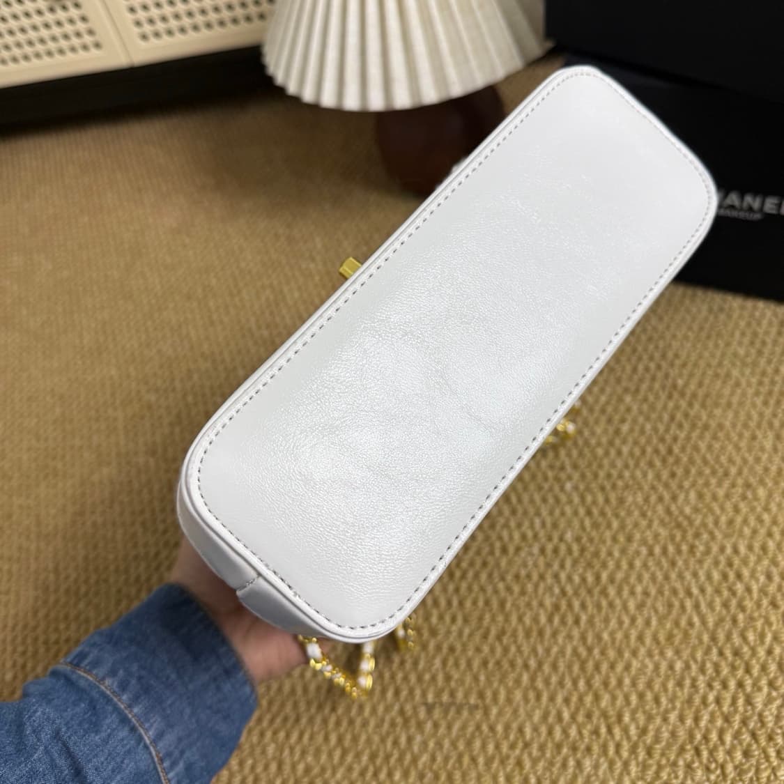  샤넬뷰티 리미티드 러프 트위드 플립 커버백 화이트 상품이미지5