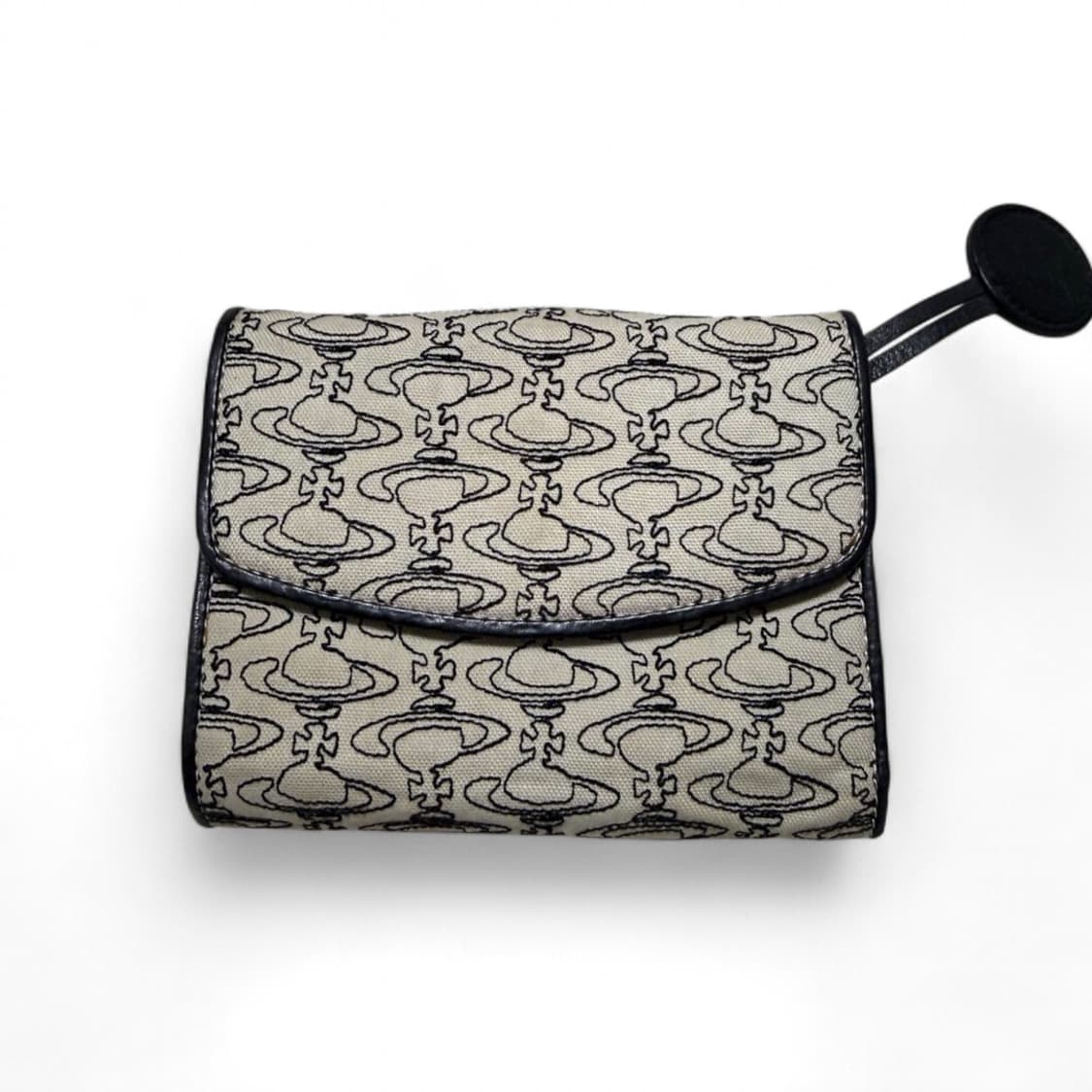 비비안 웨스트우드 오브로고 패턴 캔버스 트라이볼 지갑 상품이미지1