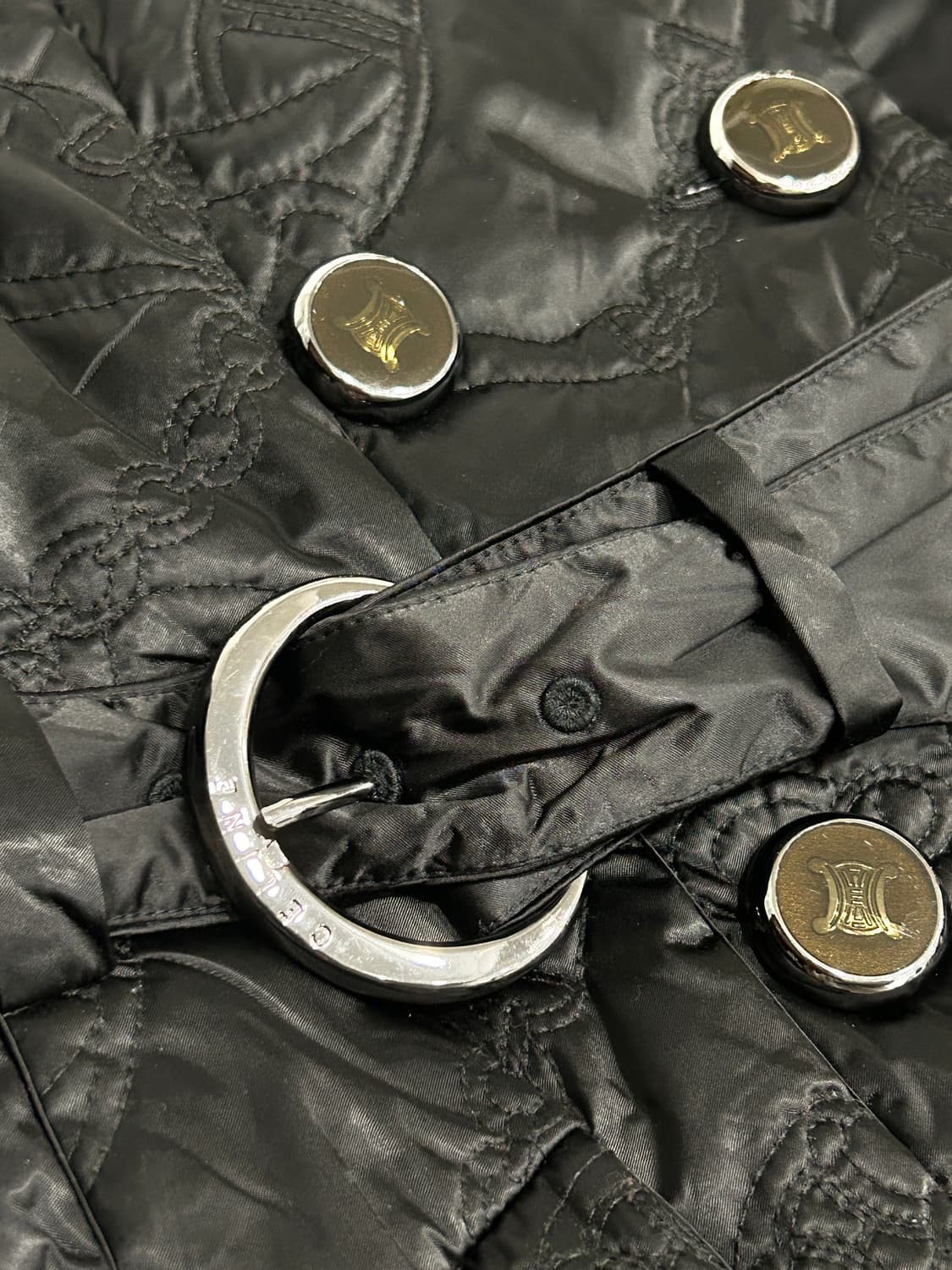 셀린느 퀼팅 블랙 벨티드 패딩코트 66 상품이미지7