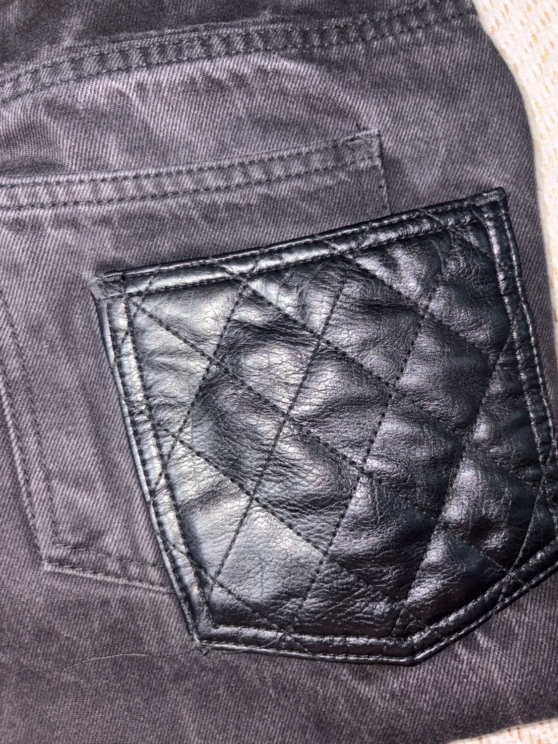 에모스탠스클럽 레더패치 바이커진 v1 상품이미지8