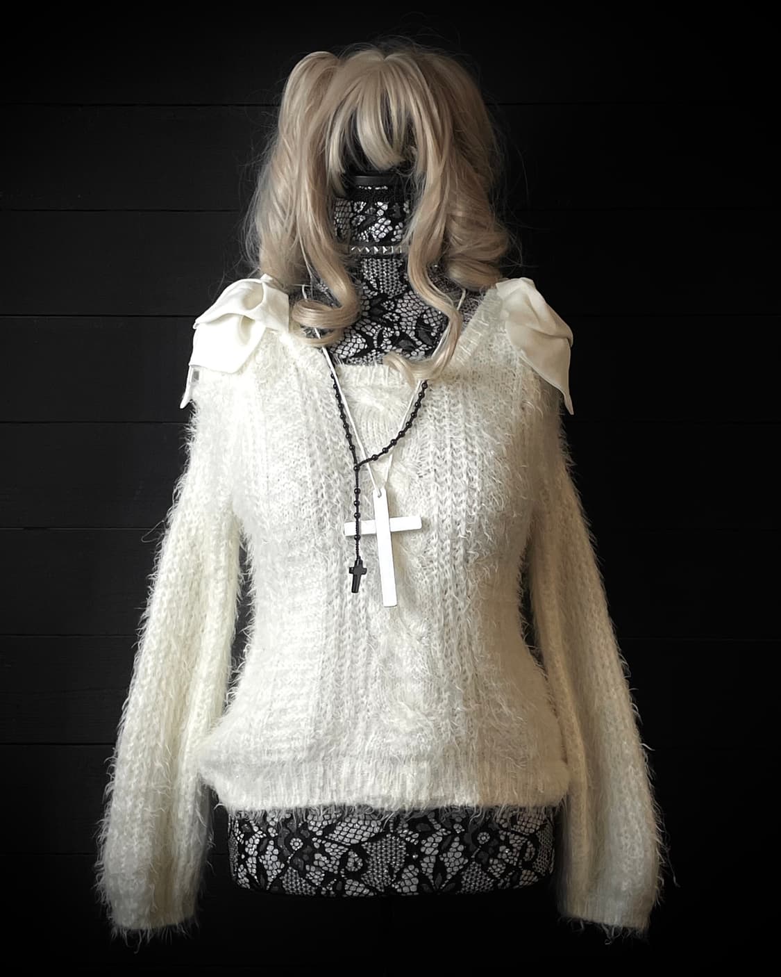 CECIL McBEE 세실맥비 아이보리 화이트 오프숄더 니트 롱슬리브 상품이미지1