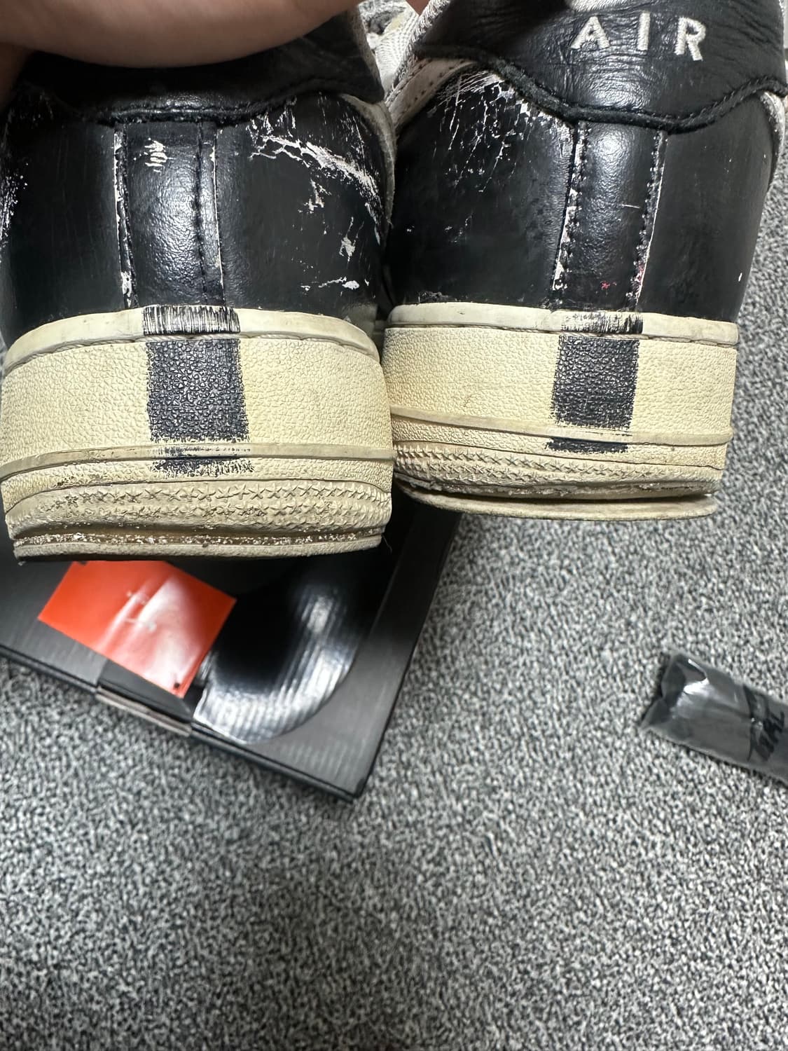 (285)나이키 에어포스1 파라노이즈 블랙 상품이미지5