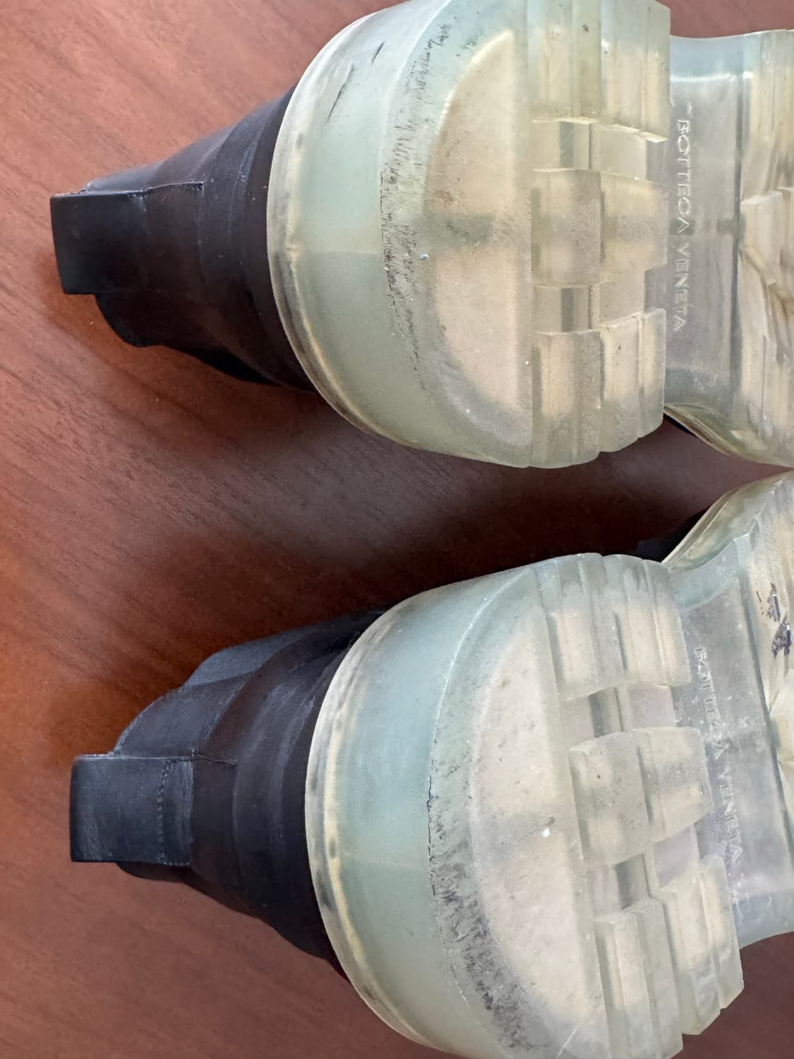 [정품/희귀템] 보테가 베네타 타이어 부츠 블랙 클리어 솔 (IT 42  상품이미지3