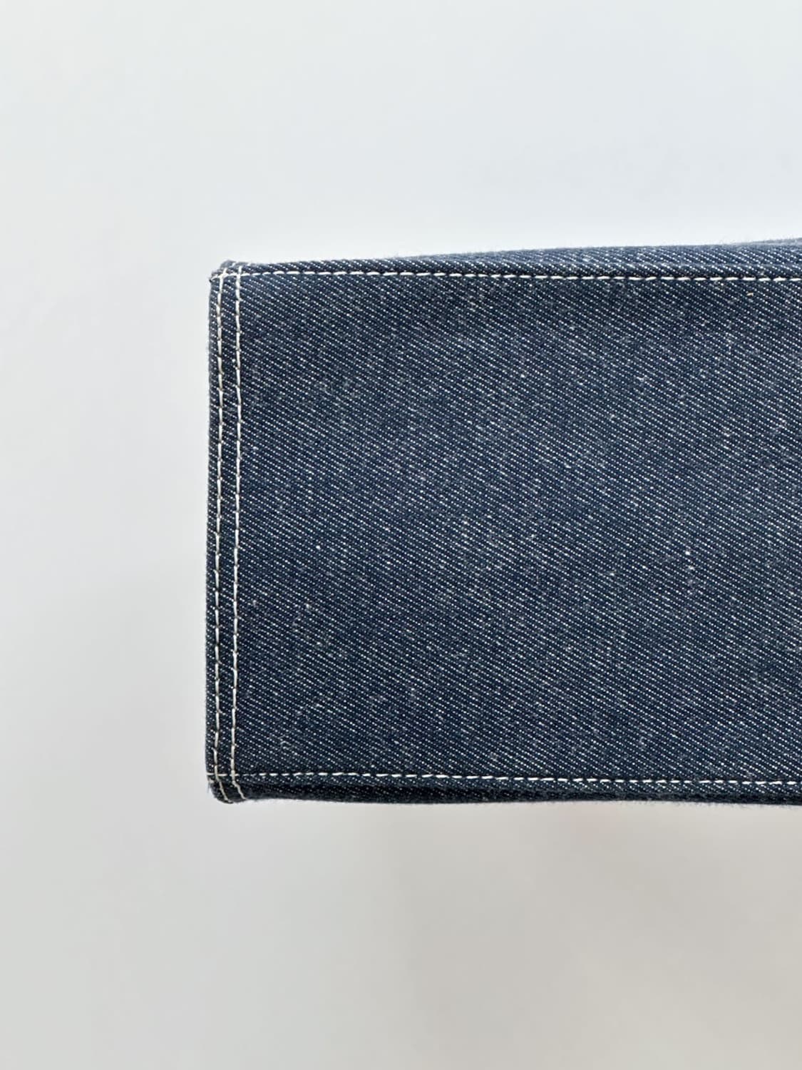 courreges / 꾸레쥬 아크릴 핸들 데님 토트백 상품이미지7