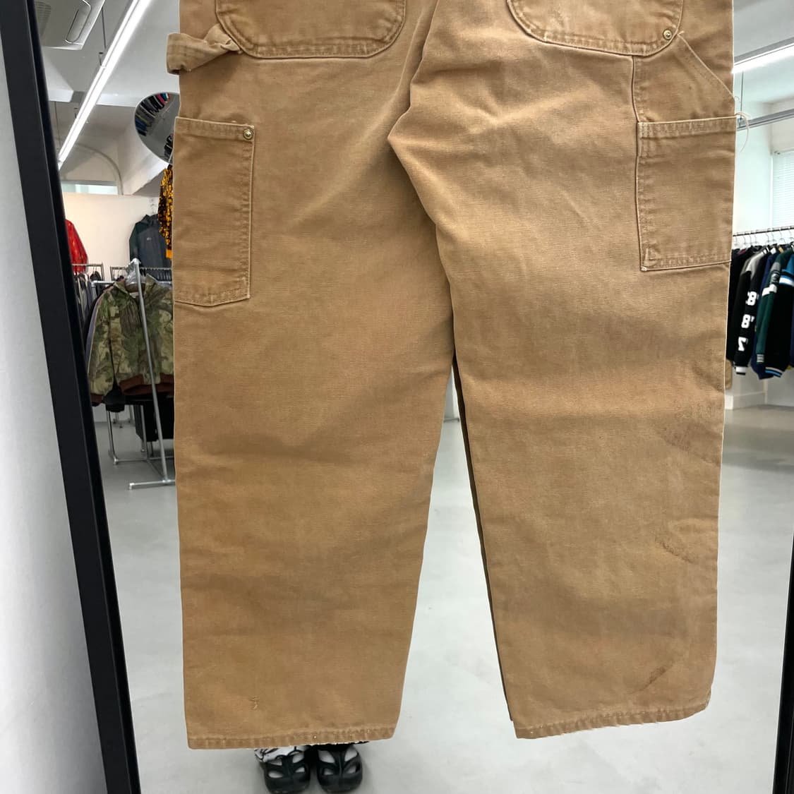 칼하트 OG 더블니 카펜터 덕캔버스 와이드 페이딩 워크팬츠 브라운 상품이미지5