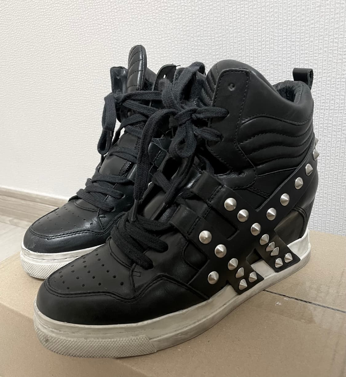 Ash clash nappa 스터드 웨지힐 스니커즈 상품이미지1