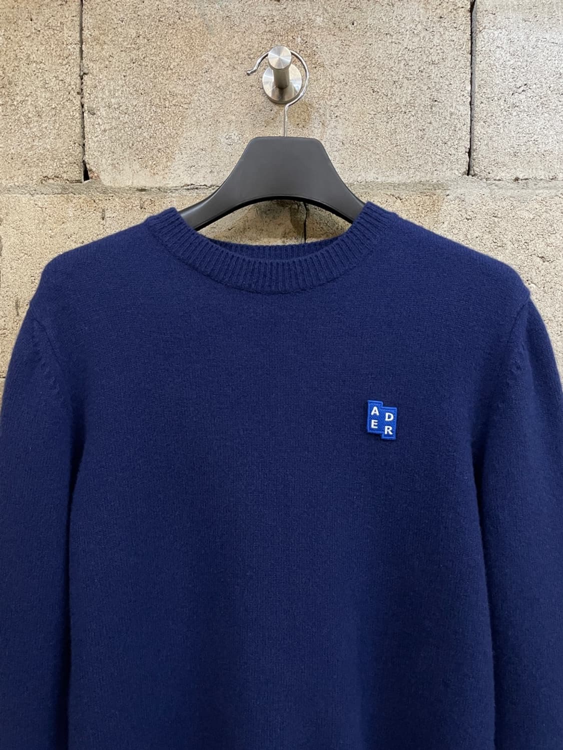 아더에러 시그니피컨트 태그 니트 상품이미지2