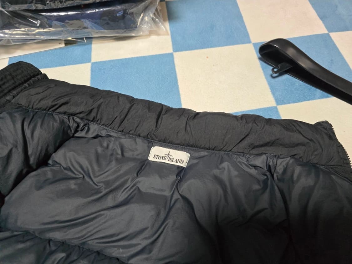 [S] 21fw 스톤아일랜드 크링클랩스 패딩 블랙 상품이미지7