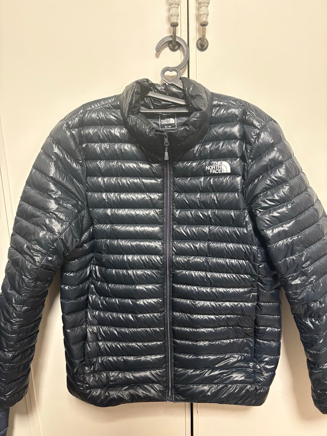 노스페이스 25FW 유광 차이나넥 덕다운 경량패딩 상품이미지2