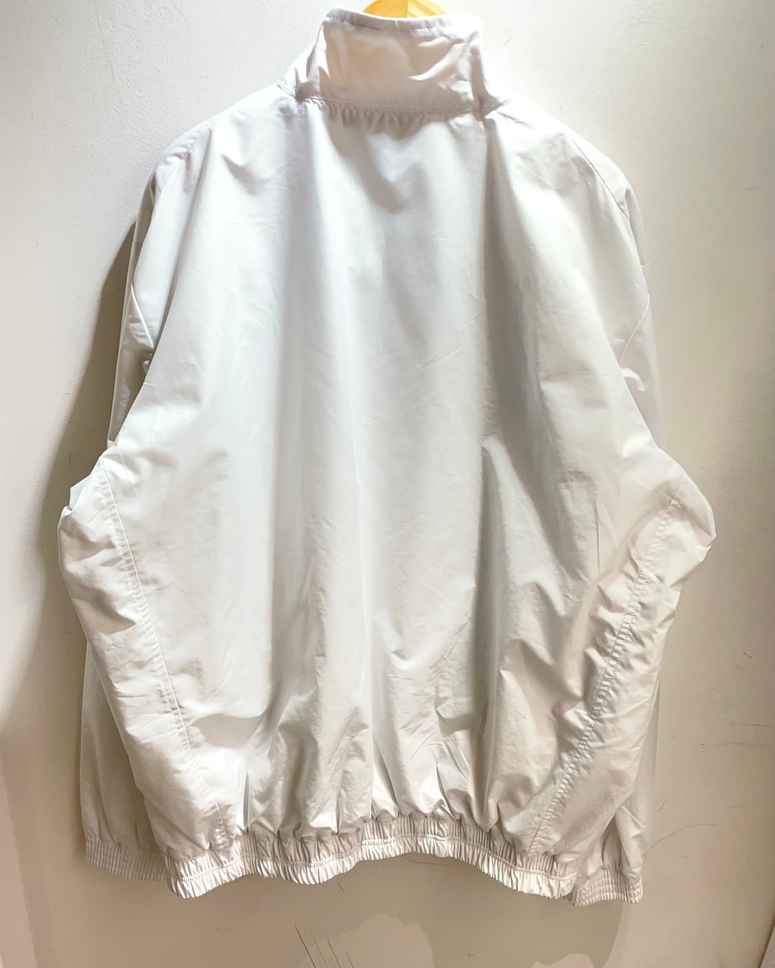 L 나이키 스우시 라인 화이트 바람막이 상품이미지3