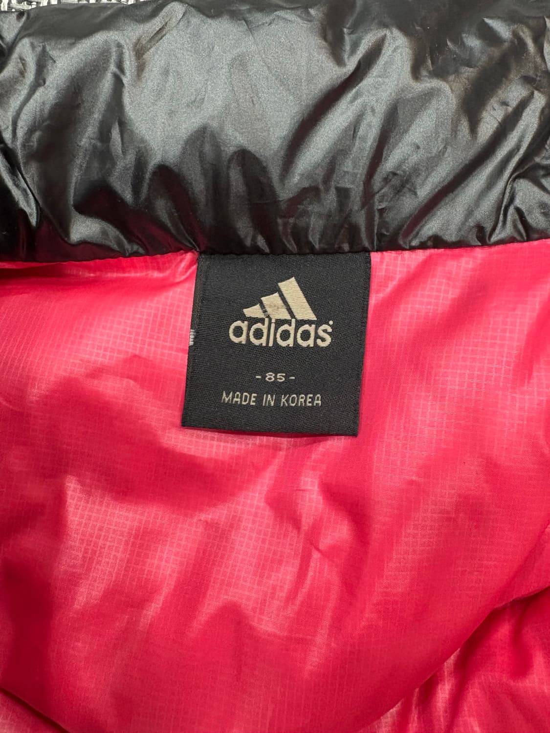 아디다스 경량패딩 블랙 상품이미지3